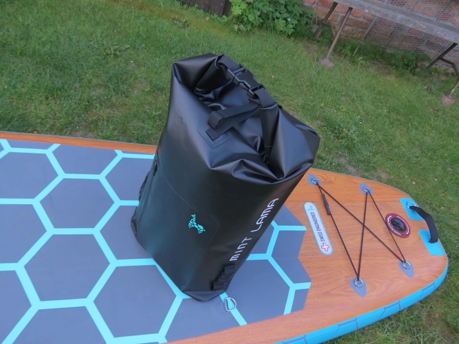 HEAVY DUTY, Wasserdichter Packsack SUP Rucksack DRY BAG - Mint Lama - Image 6