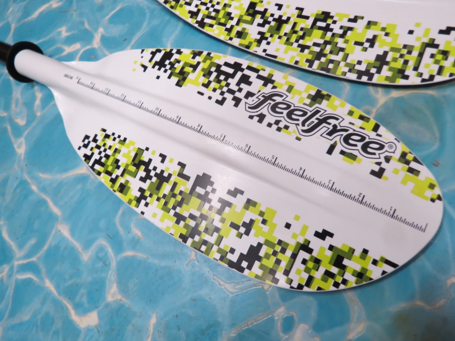 Doppelpaddel Glasschaft Lime Camo - Feelfree - Image 4