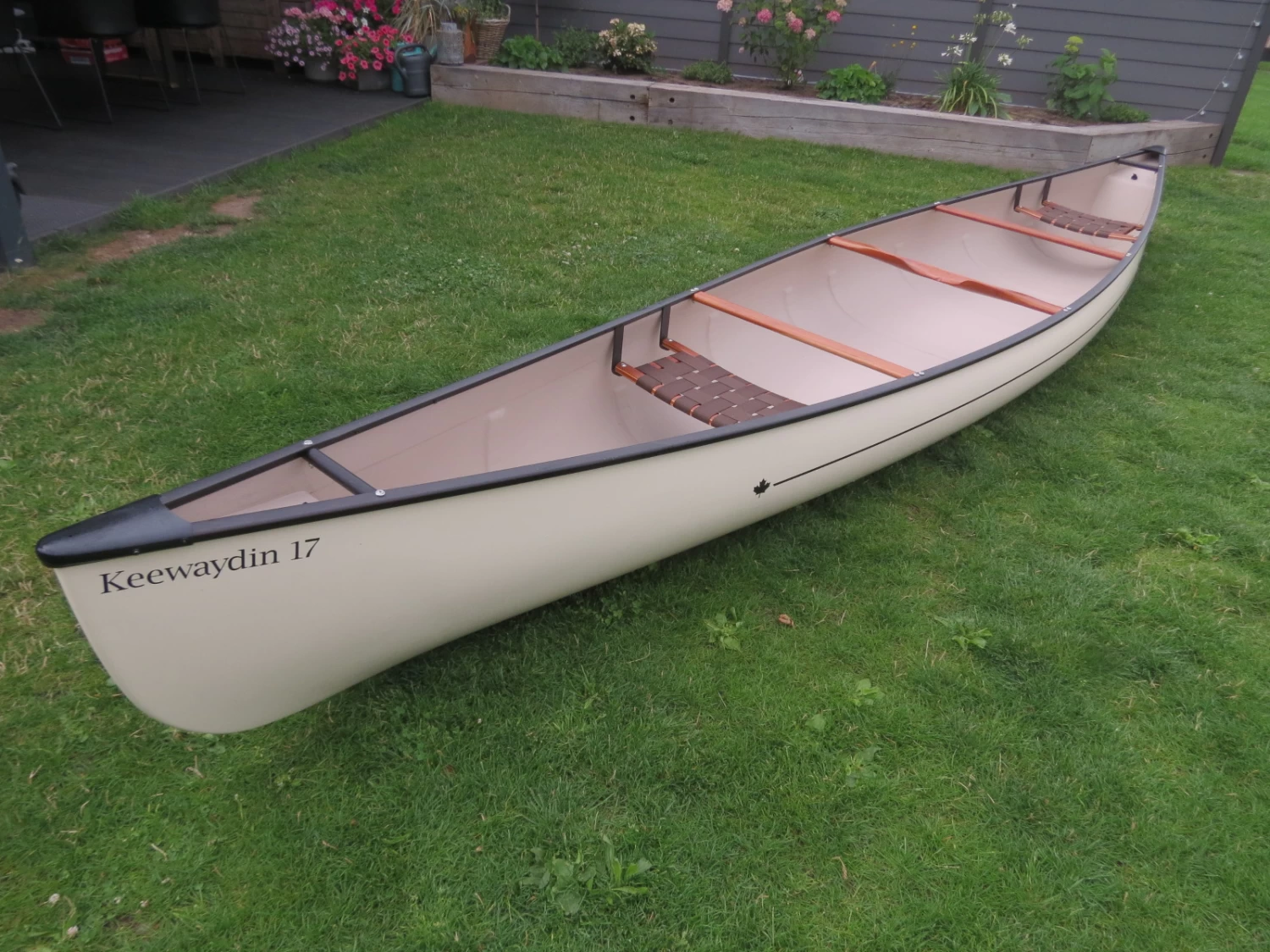 Keewaydin 17 GFK, Champagnerfarben - Alu - Swift Canada