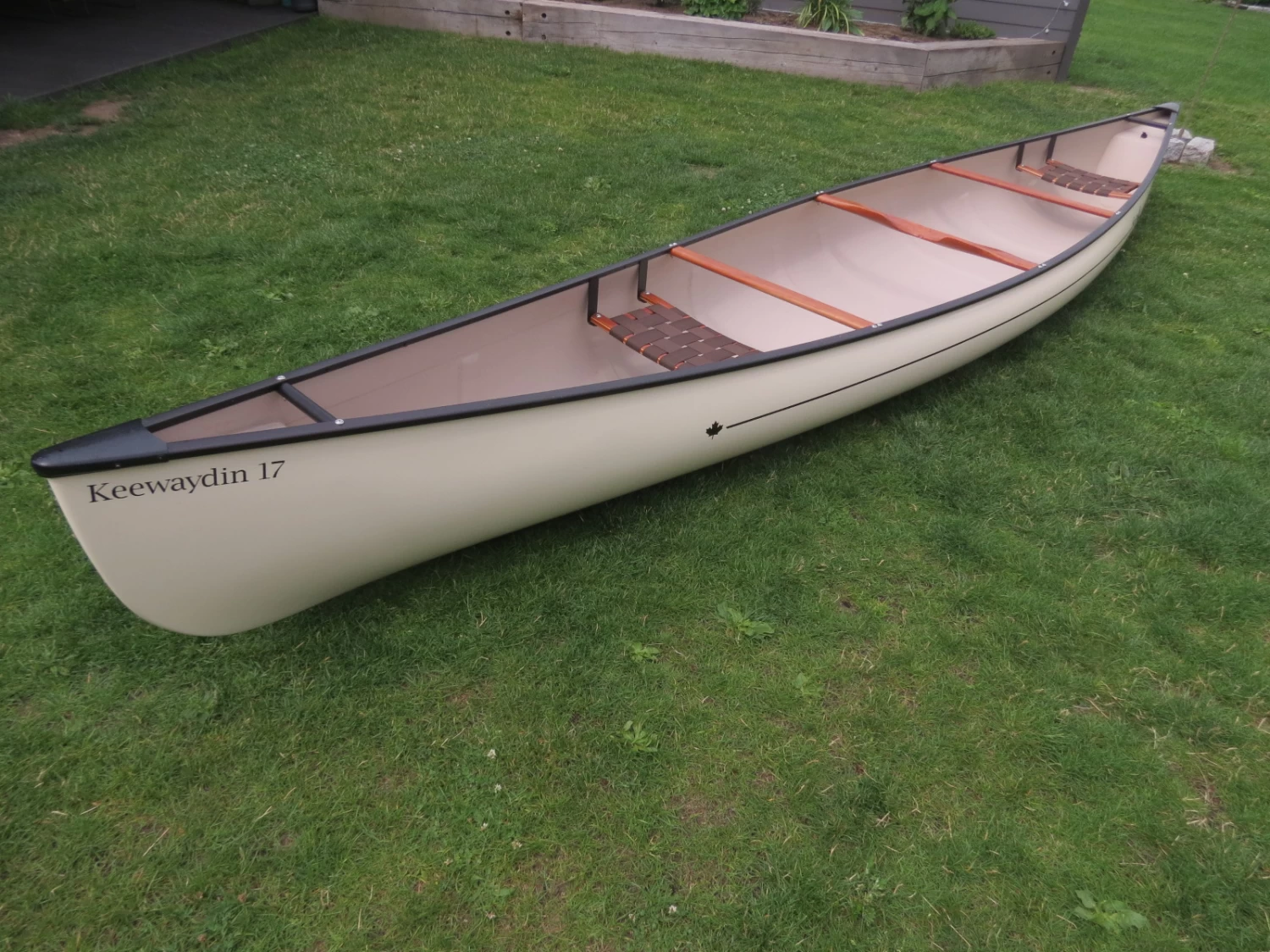 Keewaydin 17 GFK, Champagnerfarben - Alu - Swift Canada - Image 15