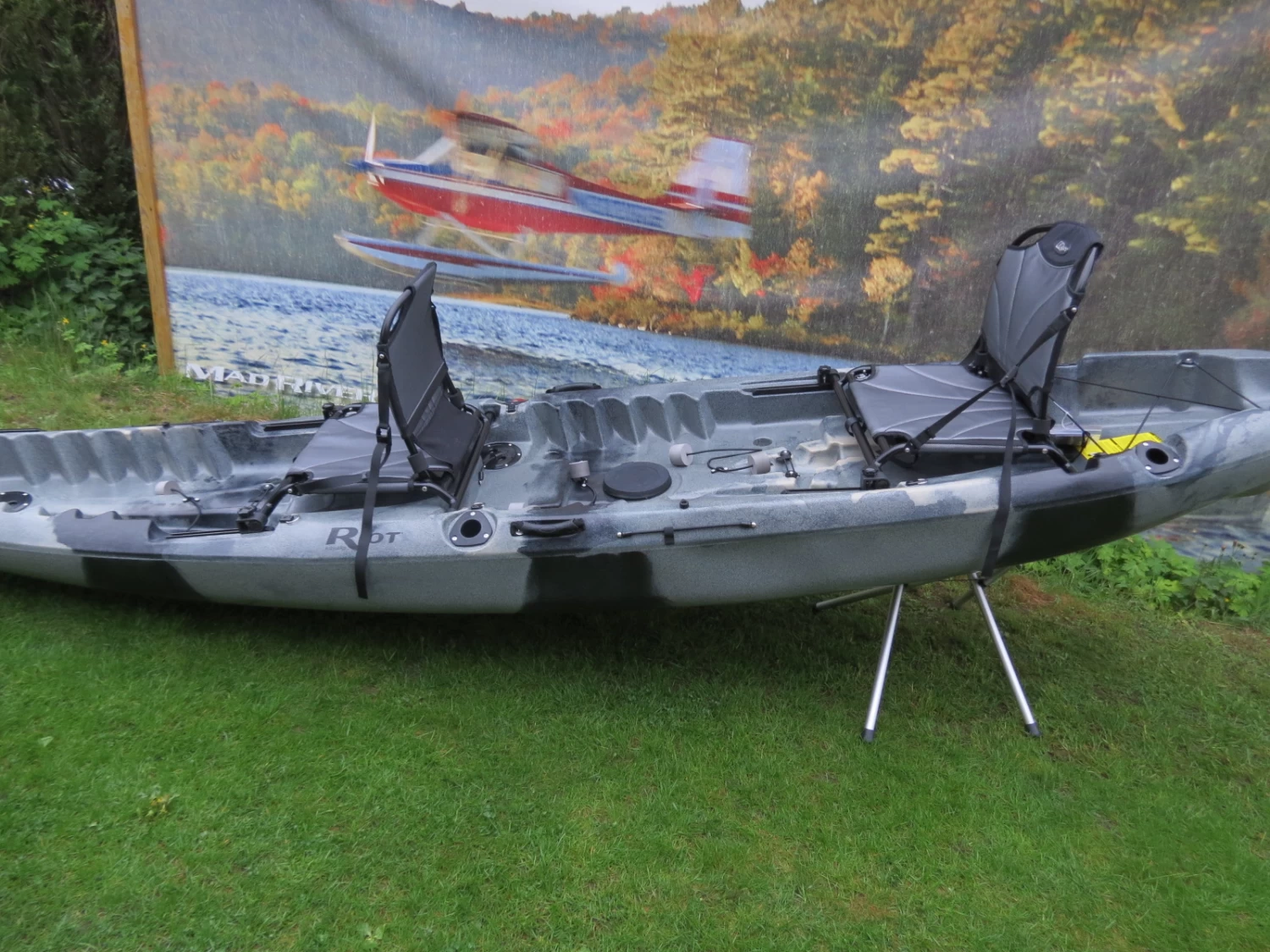 Escape Duo Deluxe Angler - Riot Kayaks - Image 11