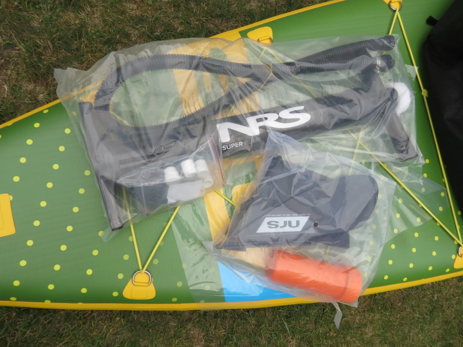 Abverkauf! Escape 11’6’’x 32’’ Inflatable SUP Touring/Allround Board - NRS - Image 15