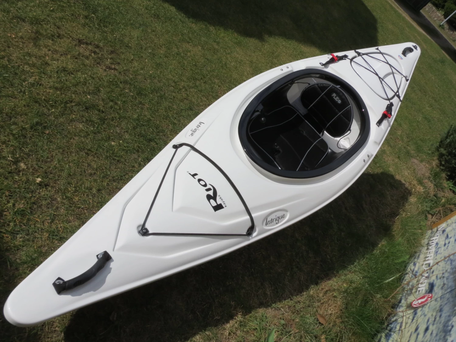 Intrigue TX 10.2 Crosslight ABS - Riot Kayaks - Image 9