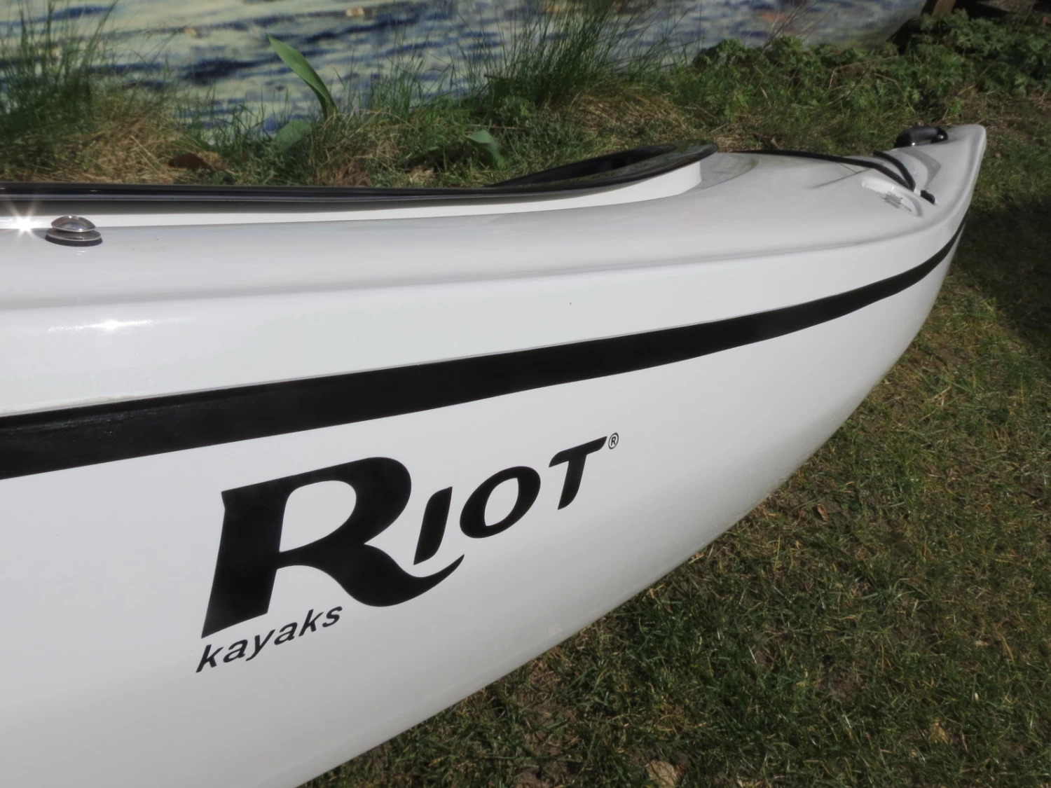 Intrigue TX 10.2 Crosslight ABS - Riot Kayaks - Image 2